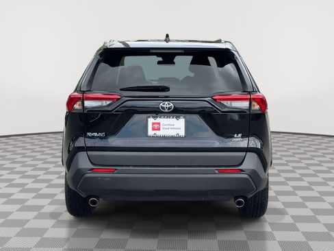 Used 2024 Toyota RAV4 LE AWD/4WD image 6