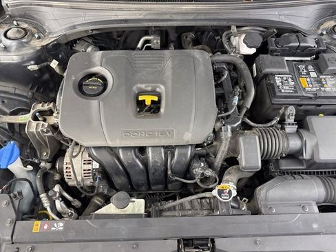 Used 2022 Kia Forte LXS image 17