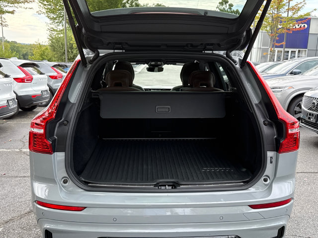 Certified 2024 Volvo XC60 B5 Plus w/ Climate Package AWD/4WD image 25