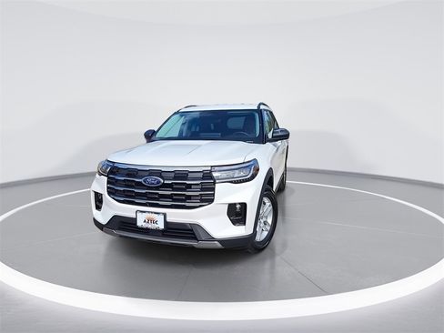 New 2026 Ford Explorer Active image 3