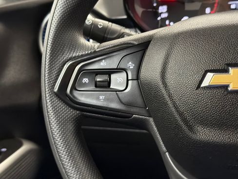 Used 2024 Chevrolet Trax LS w/ LS Convenience Package FWD image 17