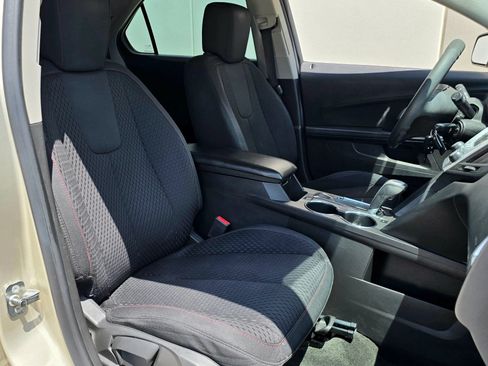 Used 2015 Chevrolet Equinox LS FWD image 20