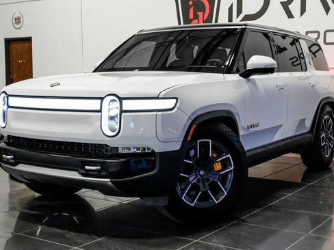 Used 2023 Rivian R1S Adventure image 8