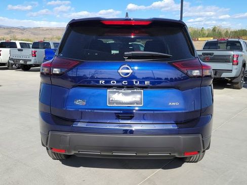 New 2026 Nissan Rogue SV AWD/4WD image 9