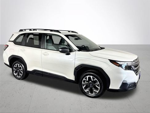 Certified 2026 Subaru Forester Premium AWD/4WD image 5
