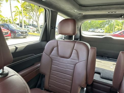Used 2023 Kia Telluride SX Prestige AWD/4WD image 17