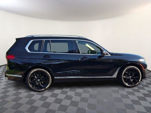 Used 2022 BMW X7 xDrive40i w/ Cold Weather Package AWD/4WD image 7