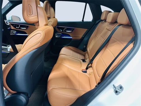 New 2026 Mercedes-Benz GLC 300 4MATIC image 7