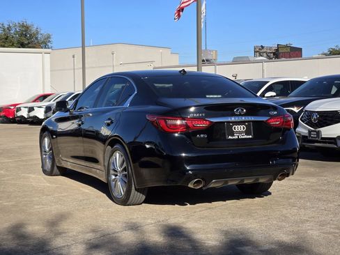 Used 2018 INFINITI Q50 Luxe w/ Essential Package (2.0T Luxe) image 8