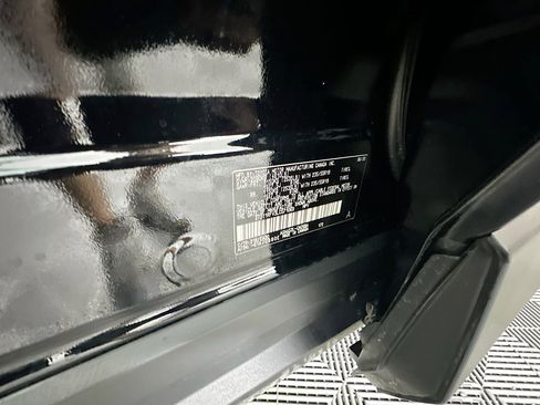 Used 2020 Toyota RAV4 Limited image 12