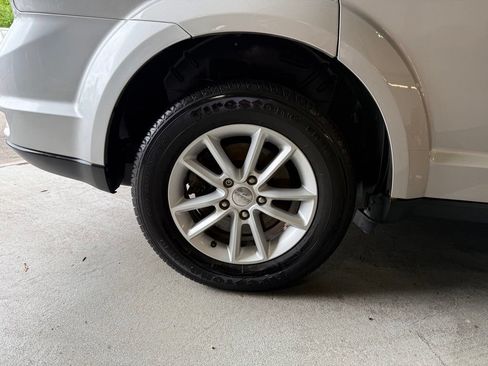 Used 2013 Dodge Journey SXT w/ Popular Equipment Group AWD/4WD image 35