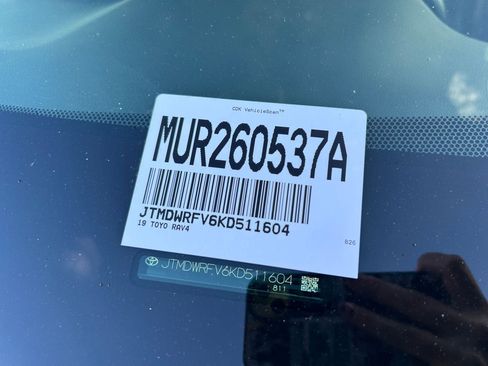 Used 2019 Toyota RAV4 Limited image 32