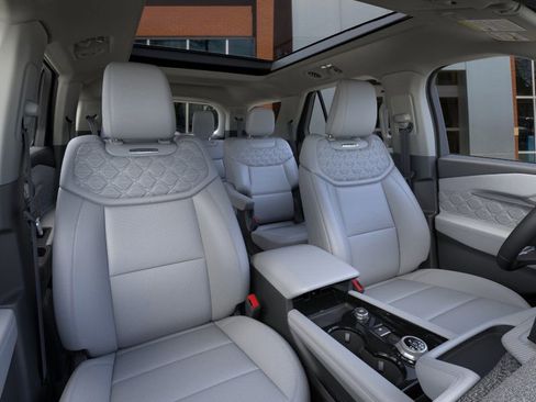 New 2026 Ford Explorer Platinum image 10