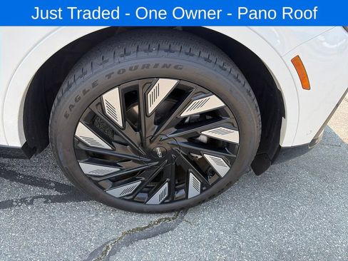 Used 2024 Lincoln Nautilus Reserve w/ Equipment Group 202A AWD/4WD image 17