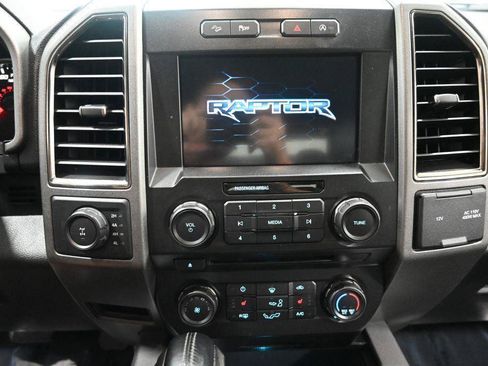 Used 2018 Ford F150 Raptor w/ Equipment Group 801A Mid AWD/4WD image 23
