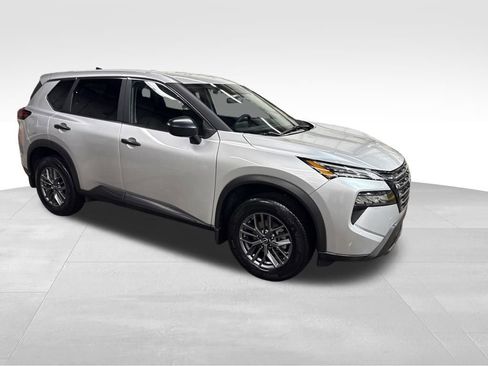 Certified 2024 Nissan Rogue S image 22