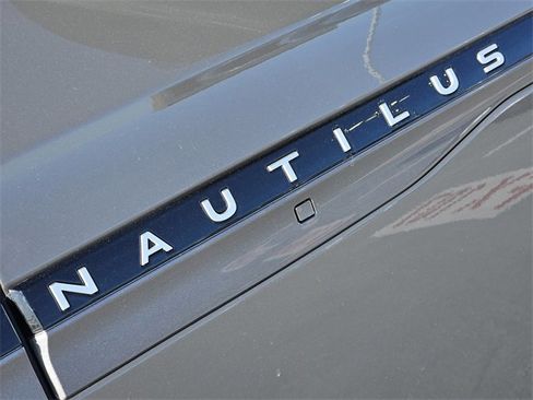 New 2026 Lincoln Nautilus Black Label w/ Jet Appearance Package image 11
