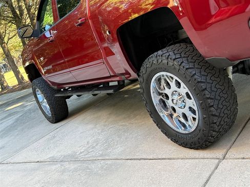 Used 2017 Chevrolet Silverado 1500 LT w/ All Star Edition image 21