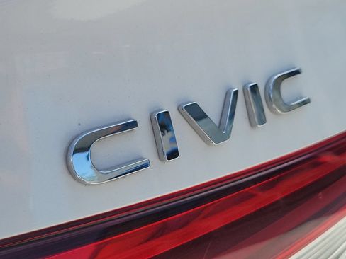 Certified 2024 Honda Civic Sport image 8