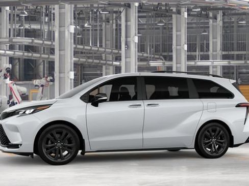 New 2026 Toyota Sienna XSE FWD image 5