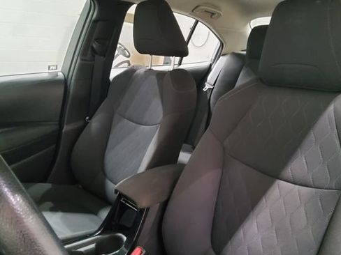 Used 2021 Toyota Corolla LE FWD image 15