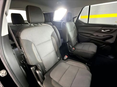 Used 2018 Chevrolet Traverse LT FWD image 20
