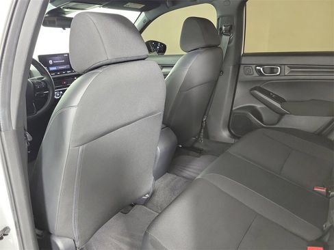 Used 2025 Honda Civic Sport image 11