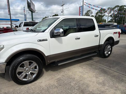 Used 2020 Ford F150 Lariat w/ Equipment Group 502A Luxury AWD/4WD image 4