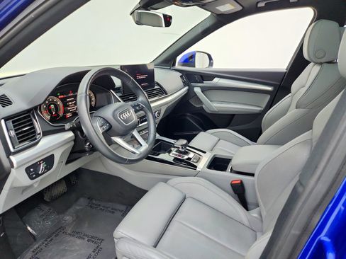Used 2021 Audi Q5 2.0T Premium Plus w/ Premium Plus Package AWD/4WD image 16