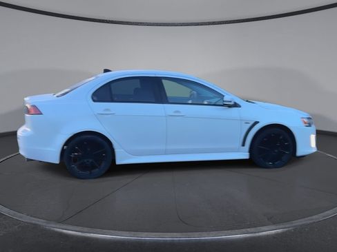 Used 2016 Mitsubishi Lancer ES FWD image 9