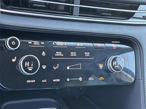 Used 2025 INFINITI QX60 Pure image 36