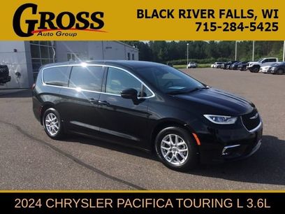 Certified 2024 Chrysler Pacifica Touring-L