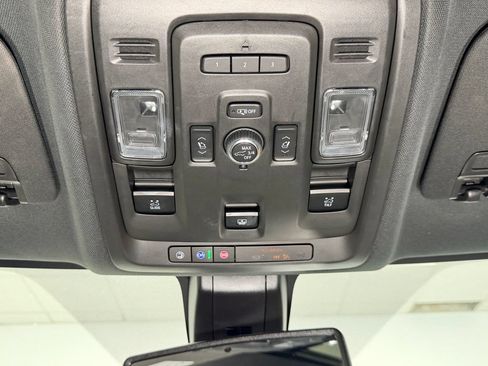 Used 2021 Chevrolet Tahoe RST w/ Luxury Package AWD/4WD image 13