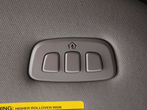 Used 2024 Ford F250 Lariat w/ Lariat Ultimate Package image 38