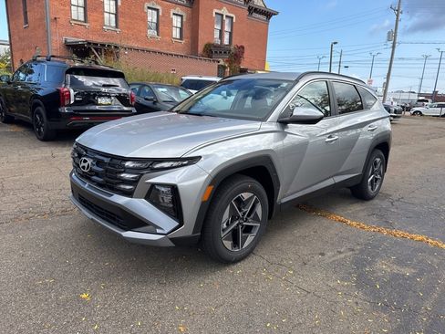 New 2026 Hyundai Tucson SEL image 3