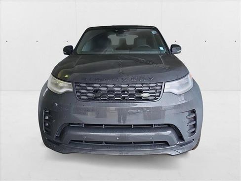 New 2024 Land Rover Discovery Dynamic SE image 2