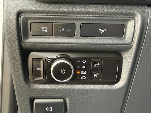 Used 2023 Ford F150 XLT w/ Equipment Group 302A High image 17