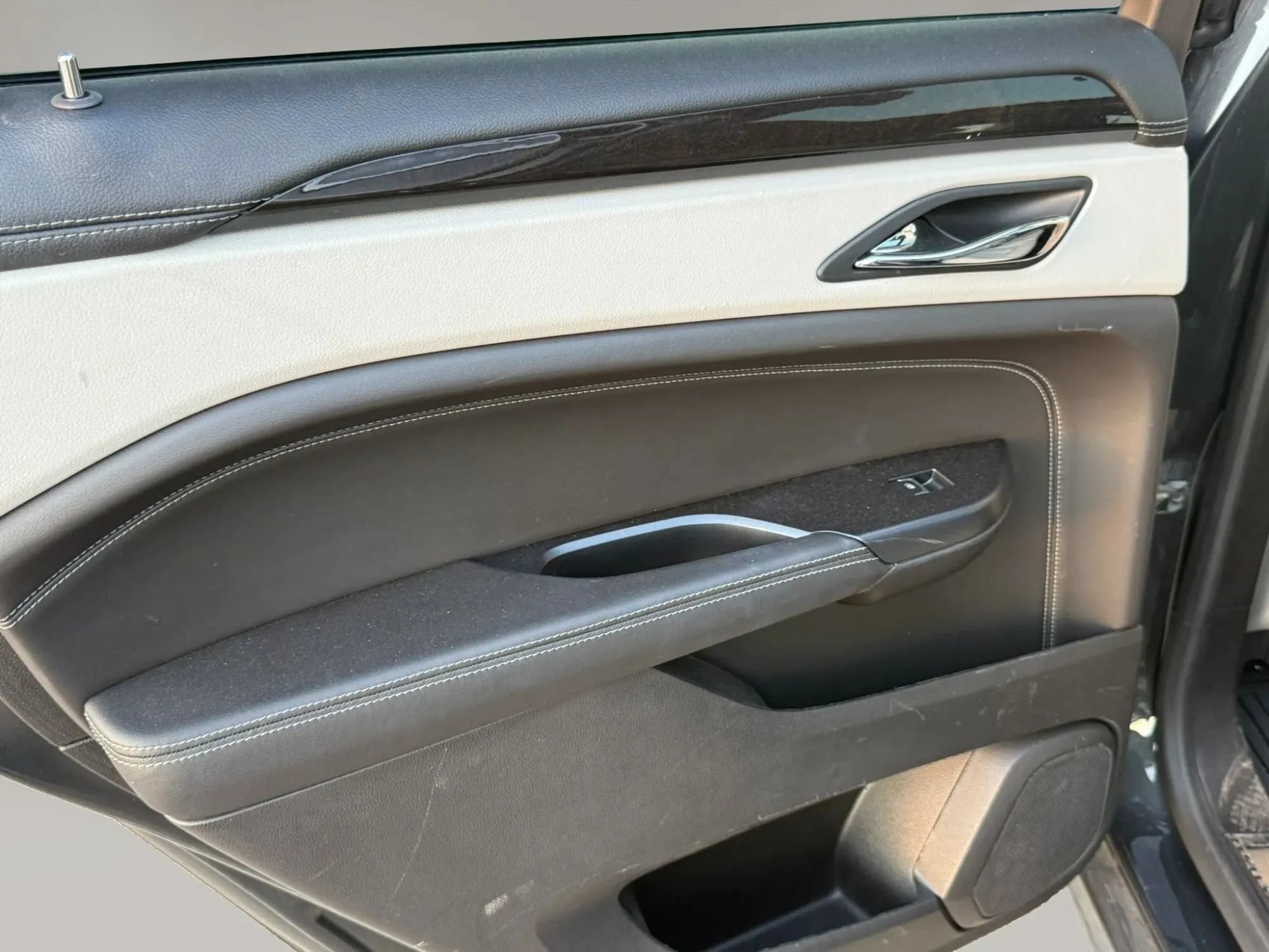 Used 2016 Cadillac SRX Performance w/ Driver Assist Package FWD image 15