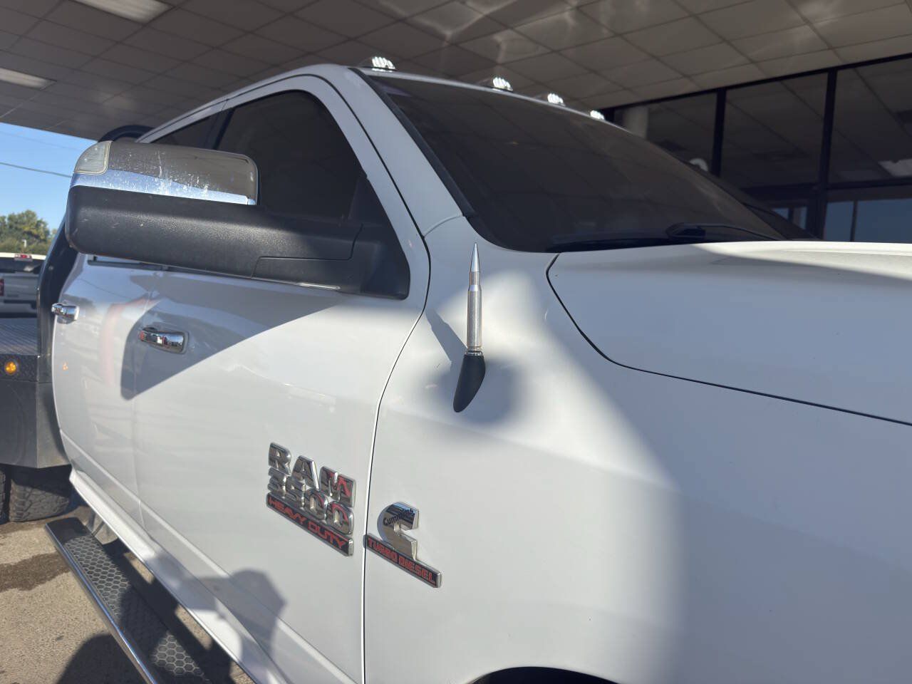 Used 2017 RAM 3500 SLT AWD/4WD image 9