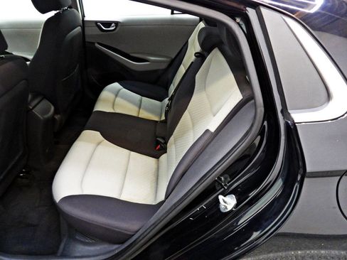 Used 2017 Hyundai Ioniq SEL image 10