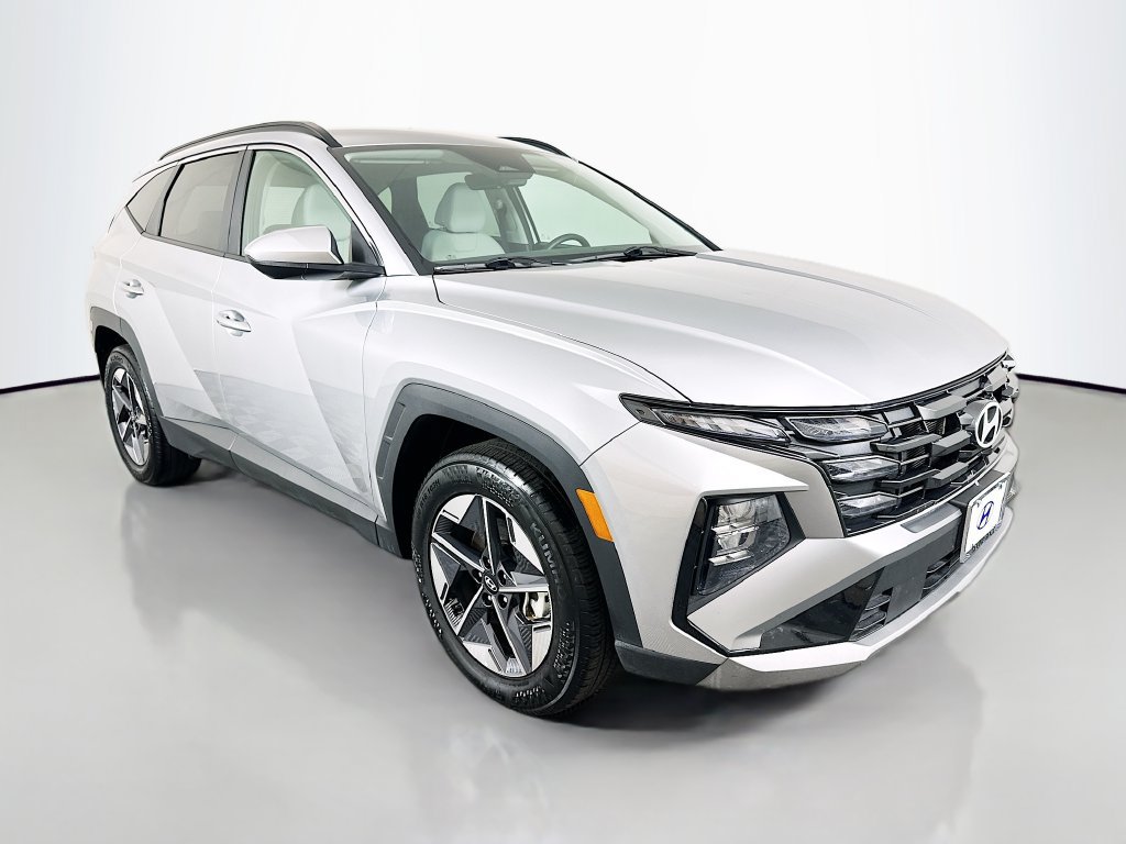 Certified 2026 Hyundai Tucson SEL Plus FWD image 3