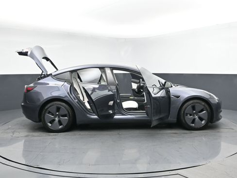 Used 2021 Tesla Model 3 Long Range image 26