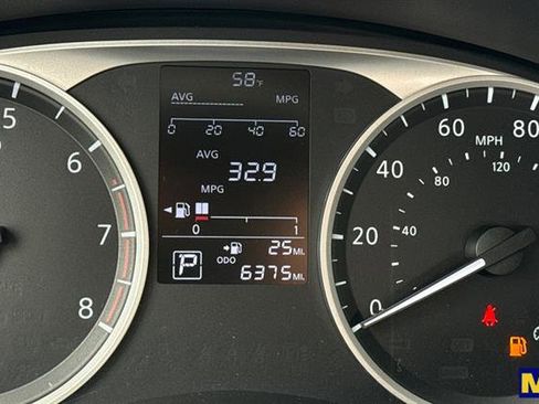 Used 2024 Nissan Versa S w/ S Plus Package image 28