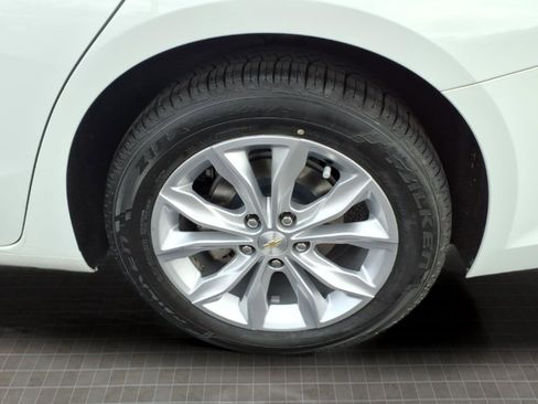 Used 2022 Chevrolet Malibu LT image 11