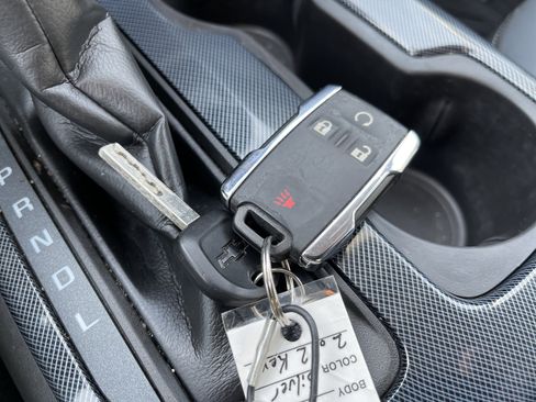 Used 2021 Chevrolet Colorado Z71 w/ Safety Package image 41