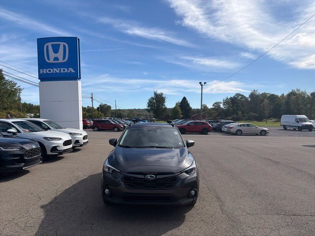Used 2024 Subaru Crosstrek 2.0i Premium w/ Crosstrek Mirror Package AWD/4WD image 2