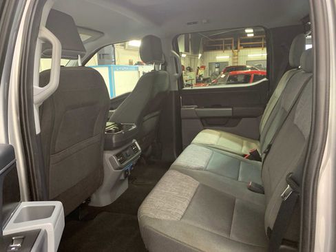 Used 2022 Ford F150 XLT w/ Equipment Group 302A High image 9