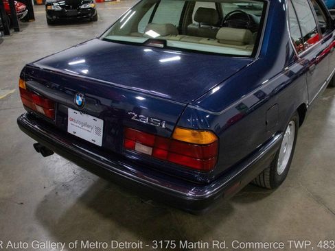 Used 1990 BMW 735i image 15
