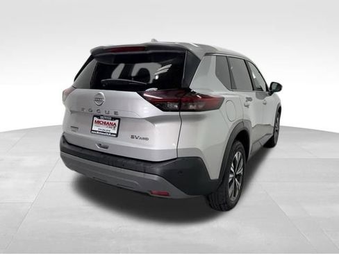 Used 2023 Nissan Rogue SV AWD/4WD image 7
