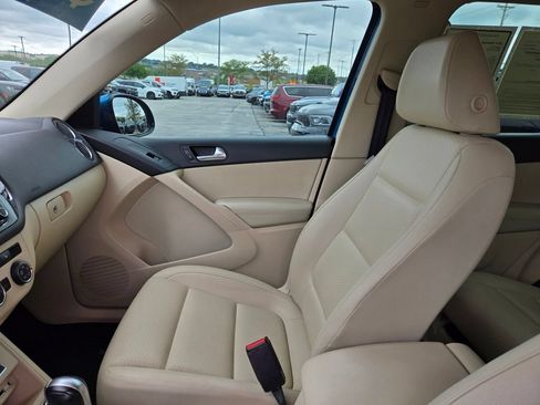 Used 2017 Volkswagen Tiguan S AWD/4WD image 23